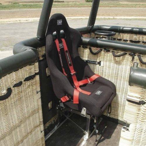 Asiento adaptado en la cesta del globo accesible